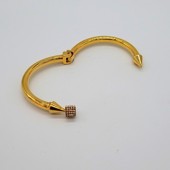 Vita Fede Single 24k Yellow Gold plated Swarovski Crystals Cuff Bracelet New